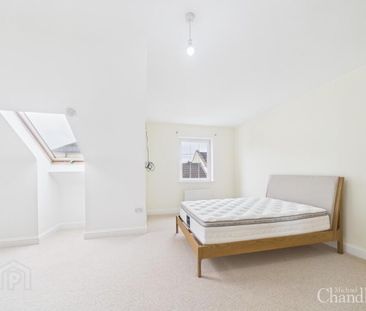 67 The Demesne, Carryduff, Belfast, BT8 8GT - Photo 6