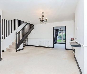 3 bedroom semi-detached house to rent - Photo 2