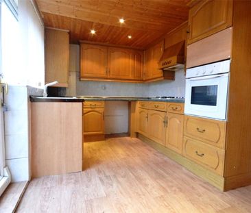 Howden Close, Reddish, Stockport, SK5 6XW - Photo 2