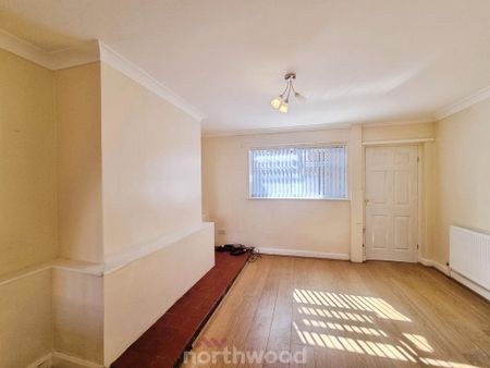 3 bedroom terraced house to rent - Photo 2