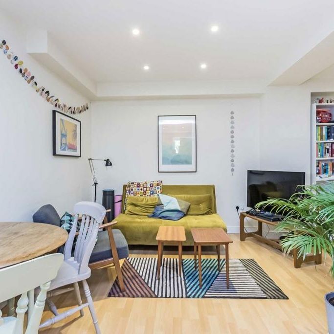 1 bedroom flat to rent - Photo 1