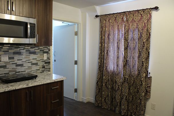 For Lease - 2466 St Clair Avenue Unit# 201, Toronto, Ontario - Photo 1
