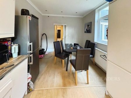 5 bedroom terraced house to rent - Photo 2