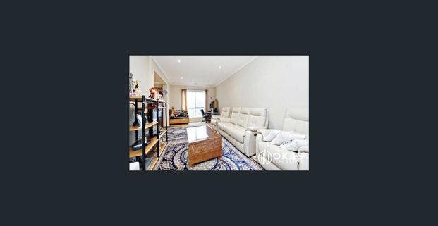 3 Bedroom Townhouse FOR LEASE!! - Photo 1