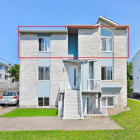 Grand 4 ½ de style condo entièrement rénové – Dernier étage d’un triplex à Sainte-Thérèse ! - Photo 4