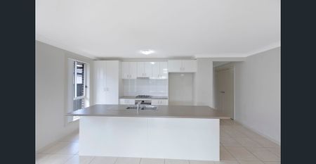 MODERN FAMILY HOME LOCATED IN A GREAT CENTRAL SPOT - Photo 5