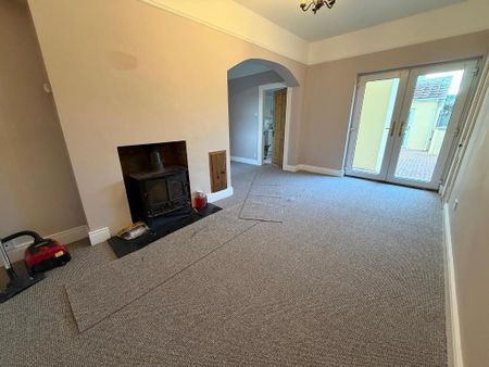 44 Station Road, Portstewart, BT55 7HQ - Photo 2