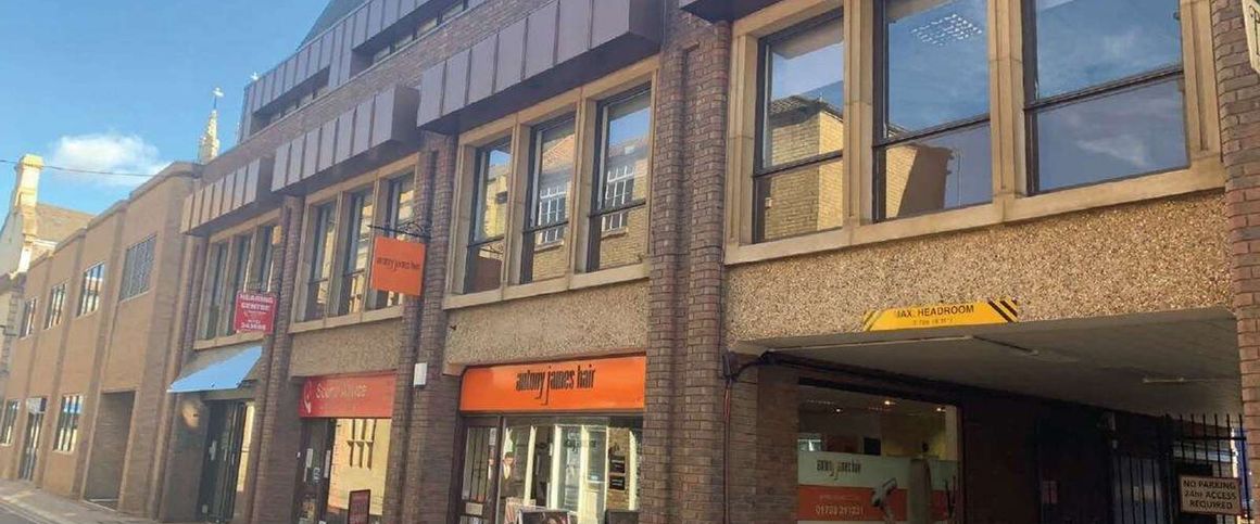 Cross Street Court Studio 6 - Photo 1