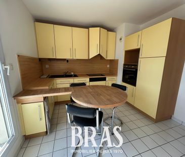 Location Appartement 4 pièces 107m² VANNES 56000 - Photo 3