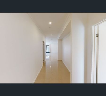 28 Attunga Grove, Werribee, Vic 3030 - Photo 3