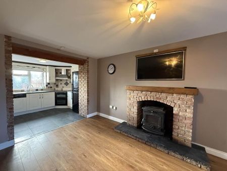 90 Main Street, Killylea, Armagh, BT60 4LS - Photo 2