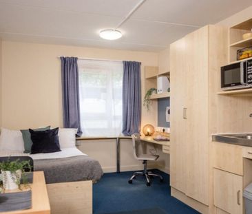 Studio to rent - Photo 2