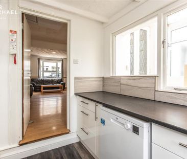 4 bedroom terraced house to rent - Photo 6