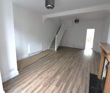 2 bedroom terraced house to rent - Photo 6