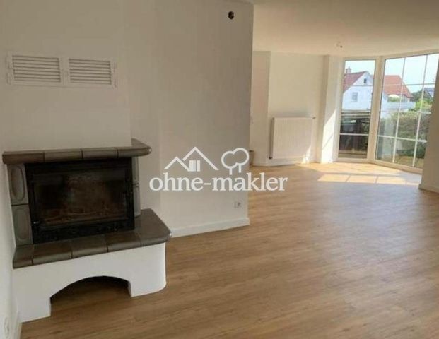 Gemütliche DHH mit Garten, Carport, Kamin & Einbauküche -4 Zimmer Wohntraum zum Mieten - Photo 1