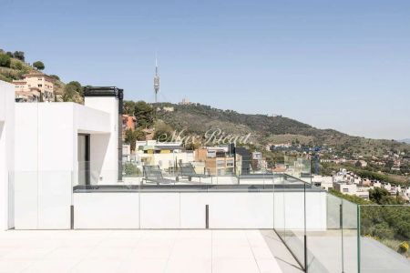 Barcelona - Photo 4