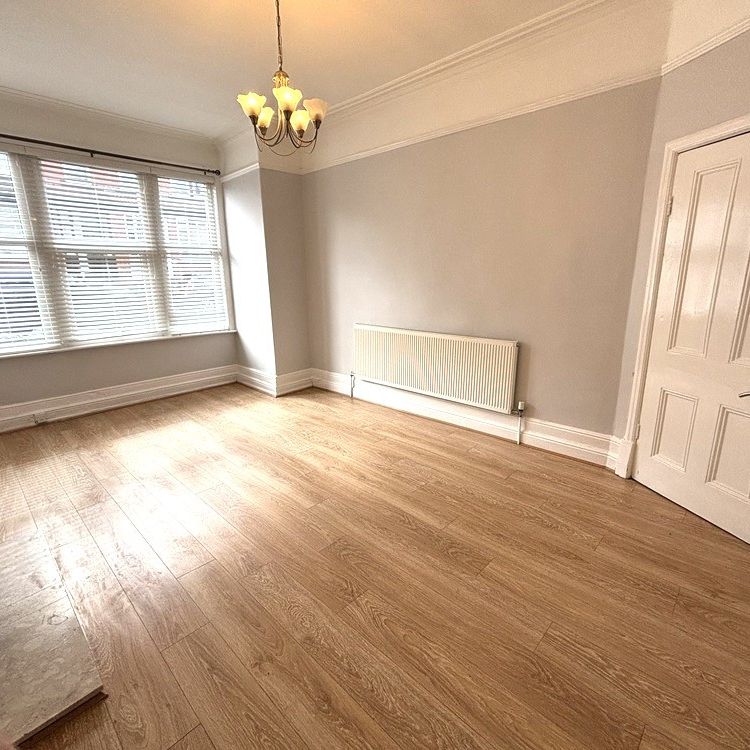 Roman Place - Photo 1