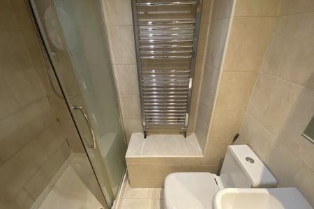 Lyon Street - Photo 3