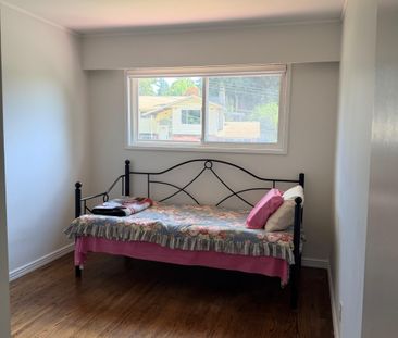 Three Bedroom Upper Suite of House with Large Patio in Delta - Photo 2