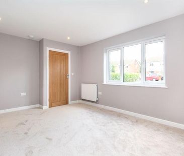 3 bedroom semi-detached house to rent - Photo 3