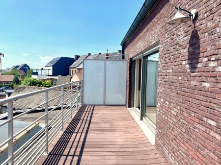 Ruim duplex-appartement met 2 slaapkamers en terras. - Foto 2