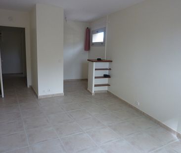 Studio - Aix-En-Provence (13100) - 27.4 m² - - Photo 1