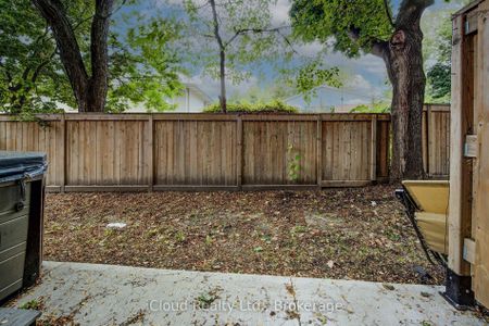 For Lease - 33 JARVIS Street, Brantford, Ontario - Photo 4