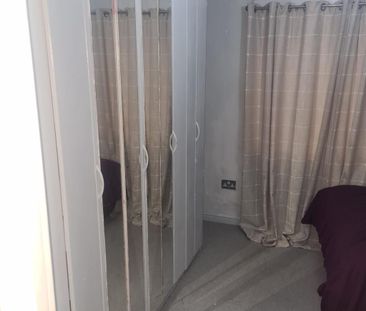 1 bedroom in a house share to rent - Photo 6