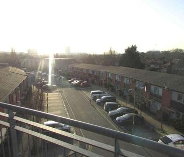 Lanacre Avenue, Colindale, NW9 - Photo 4