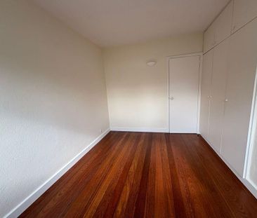 2 Bedroom Apartment with parking, Cascais - Photo 2