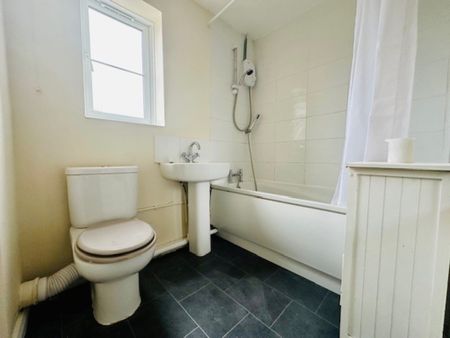 Prestatyn Close, Stevenage - Photo 5