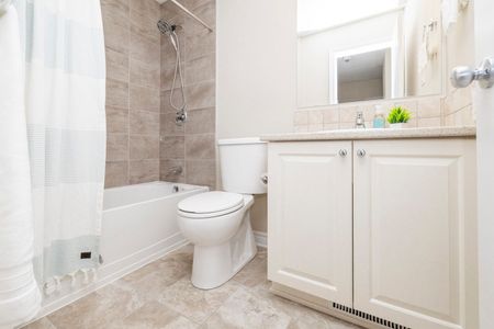 For Lease - 226 HALYARD Way, Kanata, Ontario - Photo 3