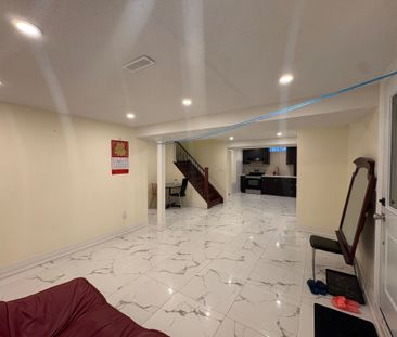 For Lease - 209 Highglen Avenue Unit# Lower Fl, Markham, Ontario - Photo 5