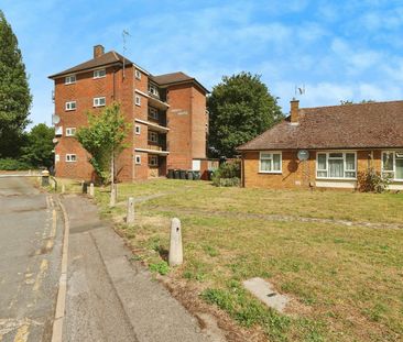 Flat to rent on - Photo 6