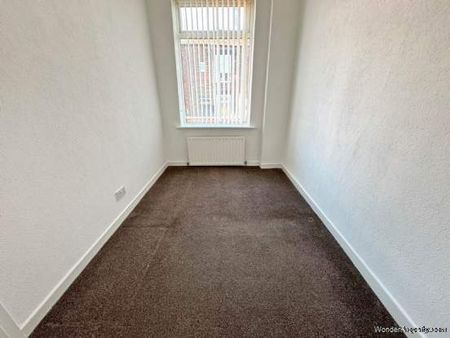 2 bedroom property to rent in Oldham - Photo 3