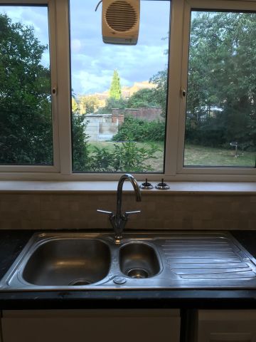 Sandford Close - Photo 3