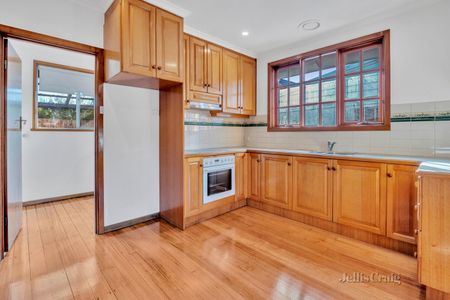 7 College Street, Williamstown - Photo 4