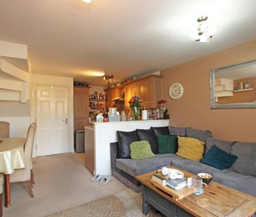 Corby, Northants, NN18 - Photo 1