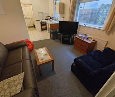 5 bedroom house to rent - Photo 2