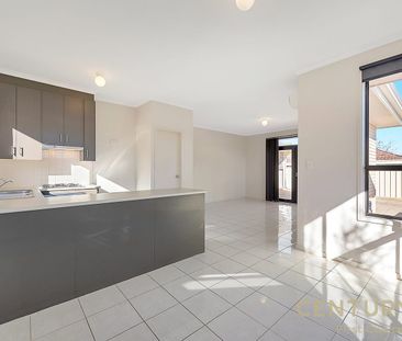 Spacious 3-Bedroom Home in Valley View - Photo 5