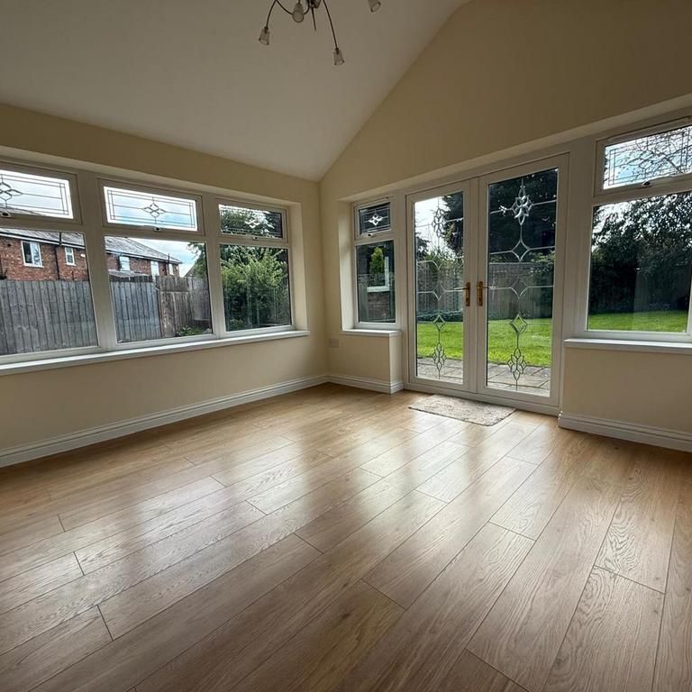 4 bedroom detached house to rent - Photo 1