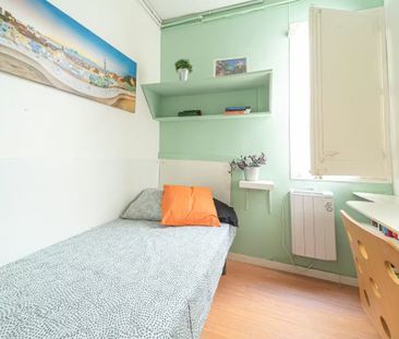 Carrer d'Ausiàs March, Barcelona, Catalonia - Photo 4