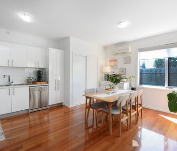 Modern Living in the Heart of Maidstone - Photo 3