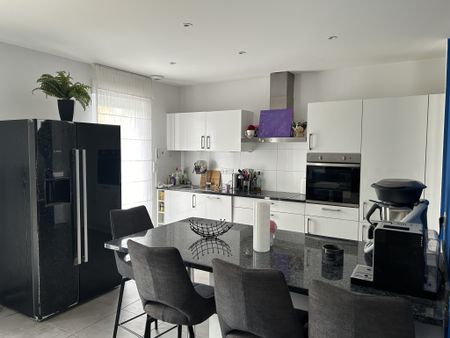 Location Maison 5 pièces 105m² RIXHEIM 68170 - Photo 2