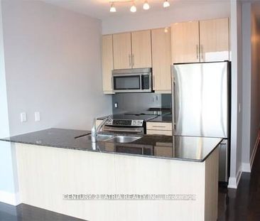 Yonge/Eglinton-Penthouse 2Bdrm 2Bths 2Parking&Locker - Photo 4