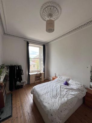 4 bedroom flat to rent - Photo 1