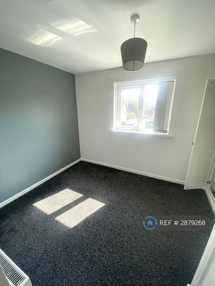 2 bedroom end of terrace house to rent - Photo 1