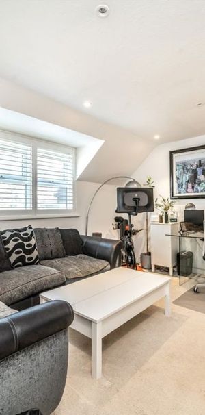 Rugby Road, TW1, London - Photo 1