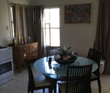 Fully Furnished 5 Bedroom House Perfect for Workers - Photo 6