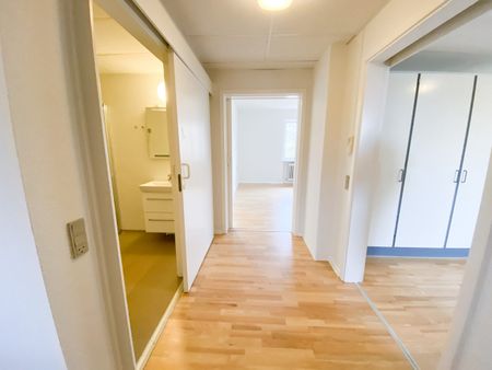 Rummelig 2-værelses lejlighed i Nørresundby - Foto 2